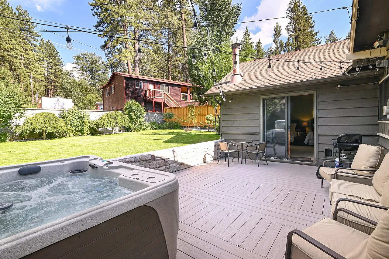 161 Cottonwood Dr photo 1