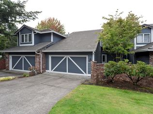 2096 Sunray Cir, West Linn, OR