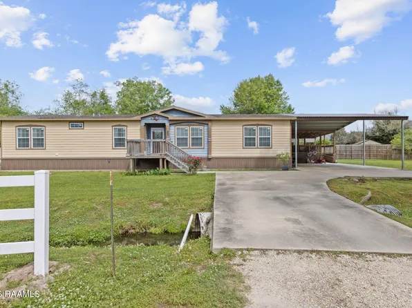 112 Fortune Hill Gardens Ln, Youngsville, LA 70592