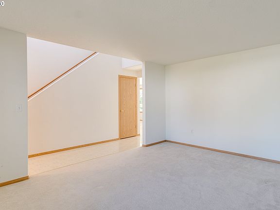 4th image of 10111 NE 62nd Cir