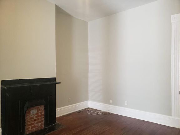 3rd image of 1210 W Cary St