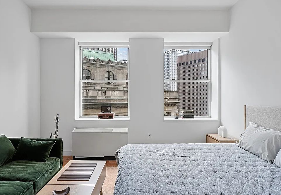 1st image of 20 Exchange Pl APT 1701