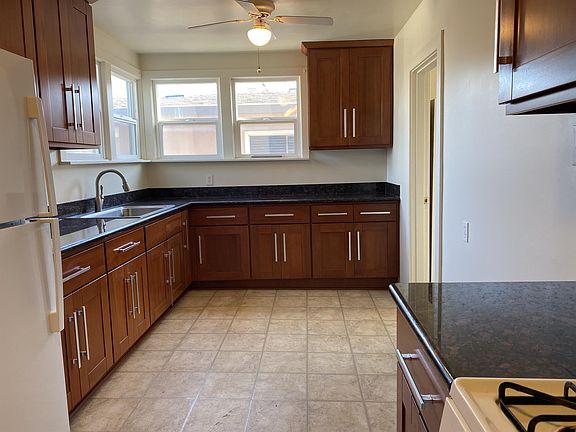 5th image of 165 Santa Lucia Ave #1