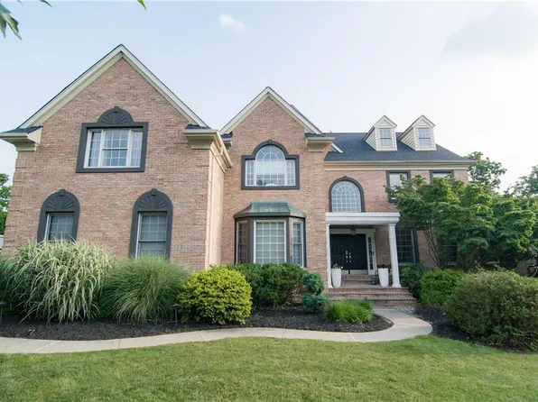 2011 Majestic Overlook Dr, Bethlehem, PA 18015