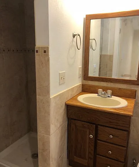 412 N 72nd Ave #A — Photo 9
