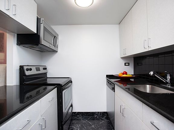 4th image of 130 Water St APT 9B