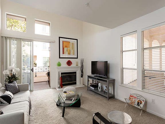 2nd image of 280 W 20th Ave