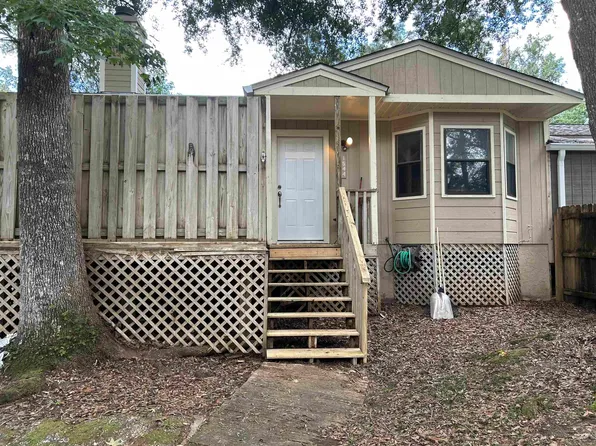 1544 Twin Lakes Cir, Tallahassee, FL 32311