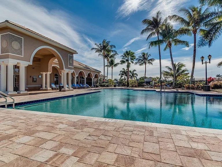 11750 Osprey Pointe Cir — Photo 48