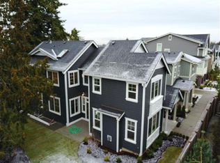 4007 W Briarcliff Ln, Seattle, WA 98199