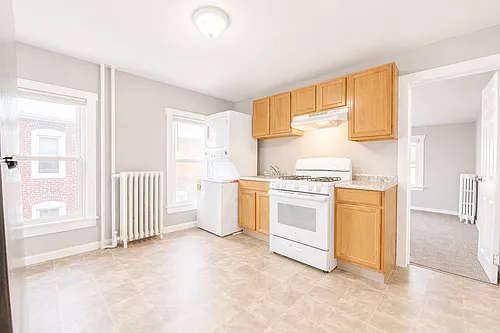 53 E Hancock St #2 Photo 1
