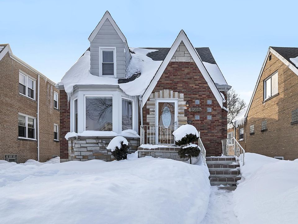 1st image of 3140 N Neenah Ave