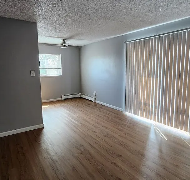 Myers Court — Photo 11