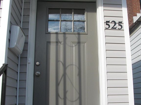 5th image of 525 E Ormsby Ave