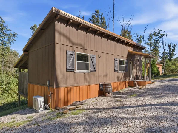 4523 Amos Ridge Rd, Frenchburg, KY 40322