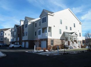12207 Admirals Walk Dr, Cohoes, NY 12047