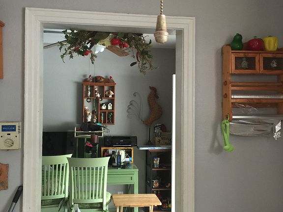5th image of 1016 E Hanna Ave
