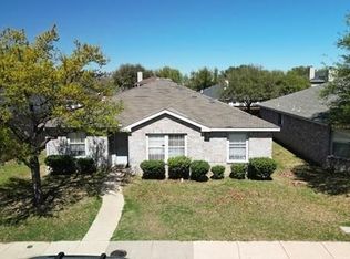 2545 Pilgrim Rest Dr, Dallas, TX 75237