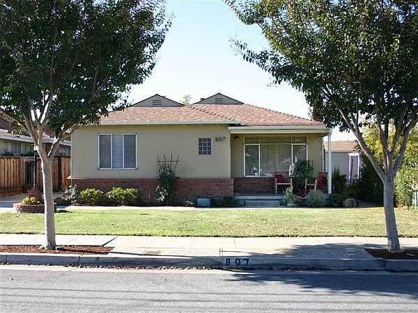 1st image of 807 N 18th St