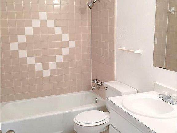 3rd image of 6840 Margaret Dr