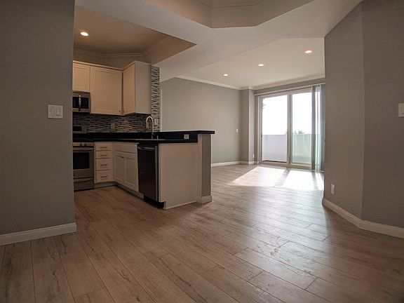 5th image of 8819 Harratt St APT 101