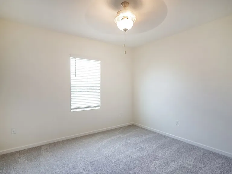 179 Snowdrop Ave — Photo 12