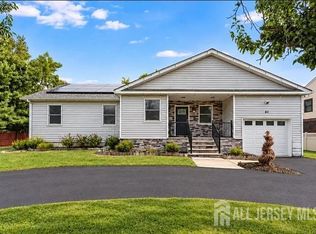 83 Sagamore Ave, Edison, NJ 08820