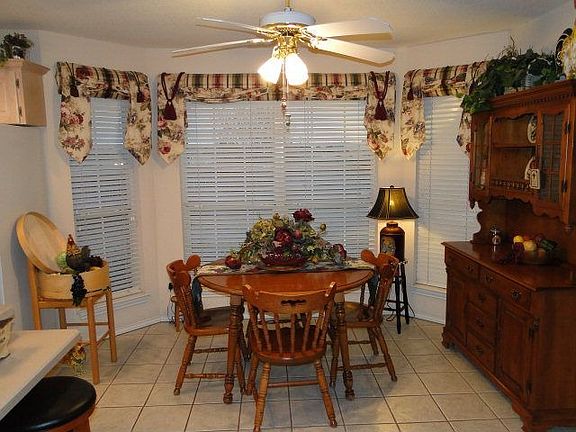 5th image of 5401 San Saba Ct