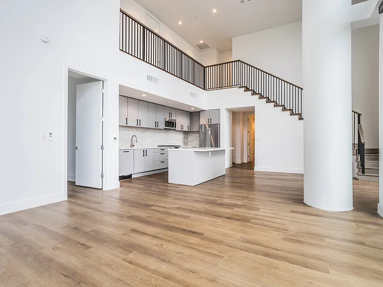 808 Crawford St — Photo 47