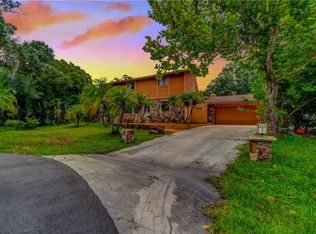 4750 Robin Hood Trl E, Sarasota, FL 34232