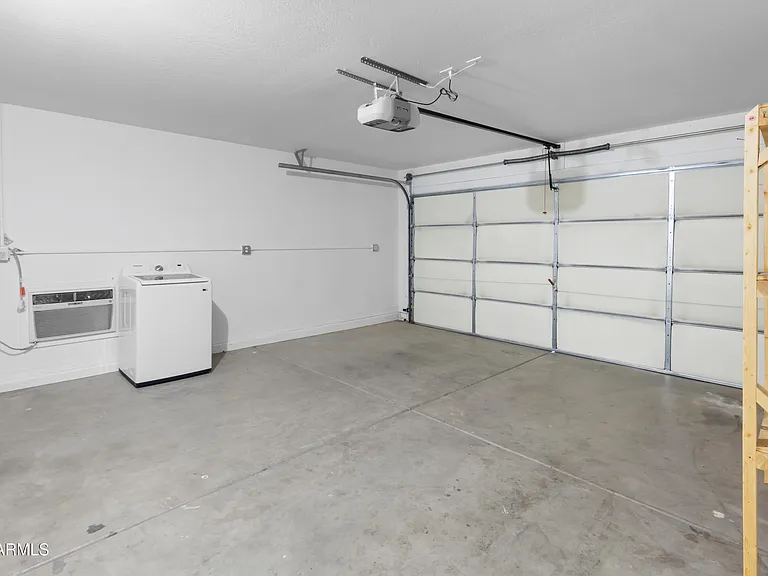 2501 S 255th Dr — Photo 22