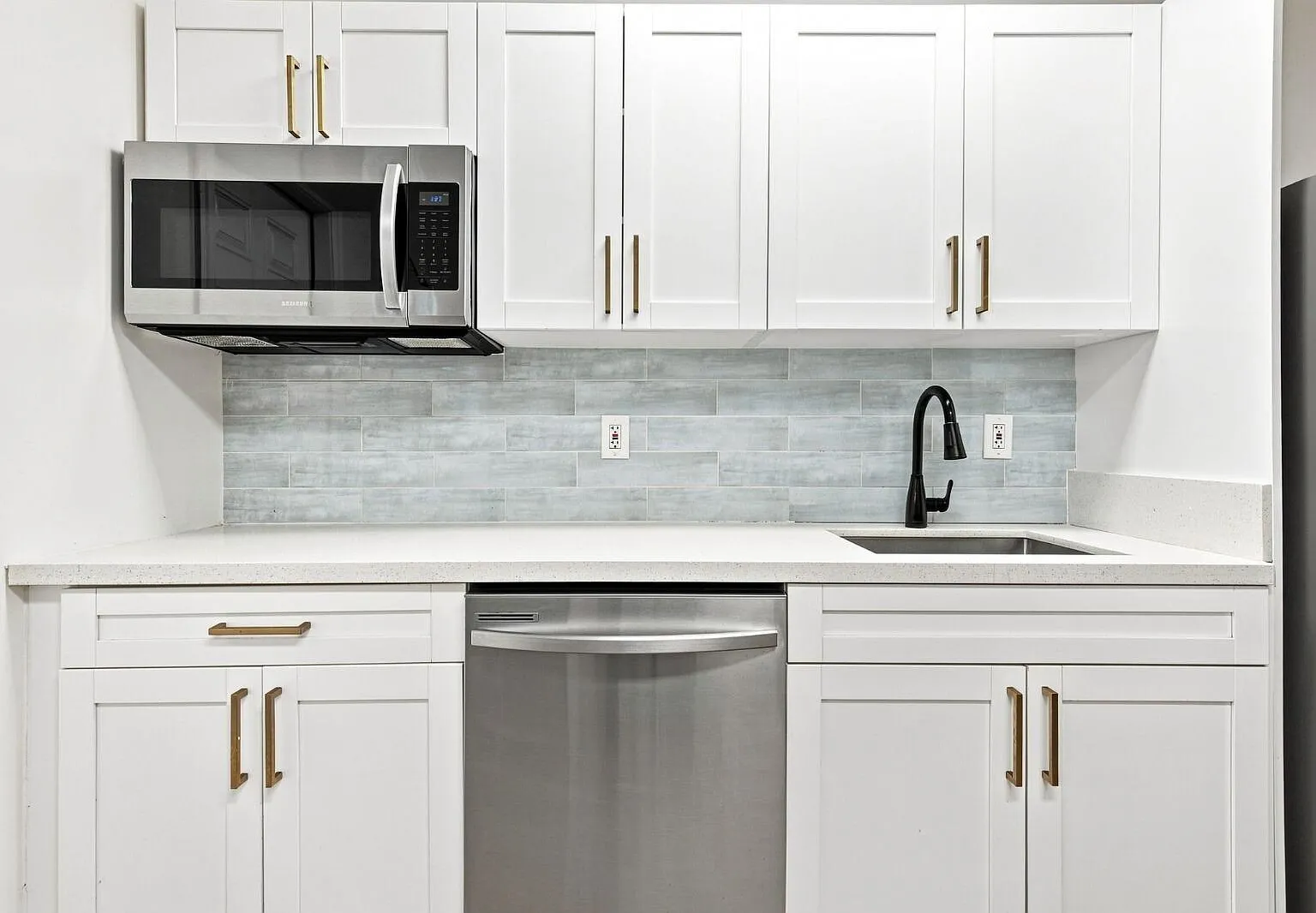2 bed, 1.0 bath, 850 sqft, $1,995 — Photo 3