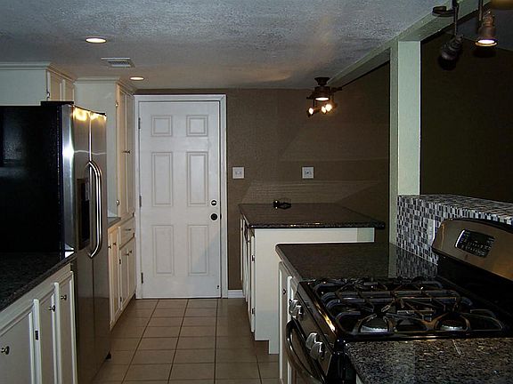 2nd image of 24 Willow Ln