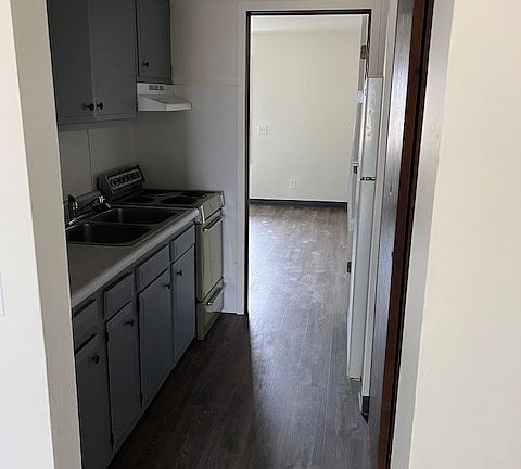 3rd image of 1203 Dixon Ave #11345747