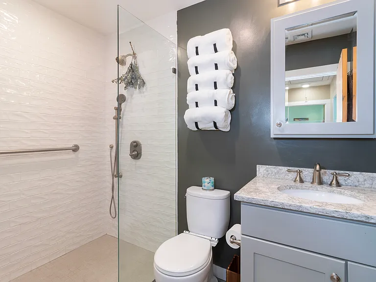 24 Hamilton Dr — Photo 21
