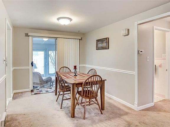 4th image of 3720 Strathmoor Dr