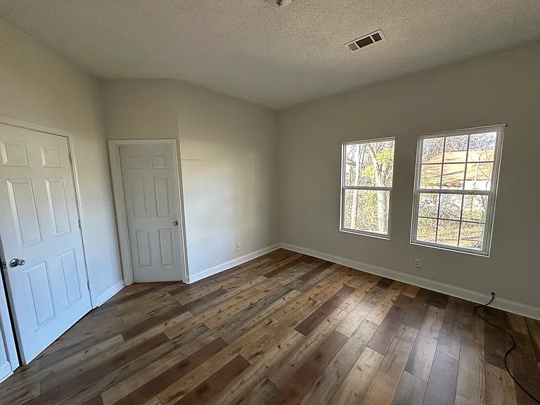 1669 Gaither St — Photo 7