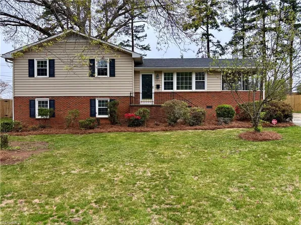 2879 Ashwood Dr, Winston Salem, NC 27103