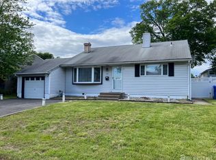 22 Farrell Ave, Colonia, NJ 07067