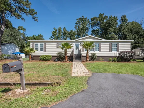 1744 Jasperstone Circle, Beaufort, SC 29906
