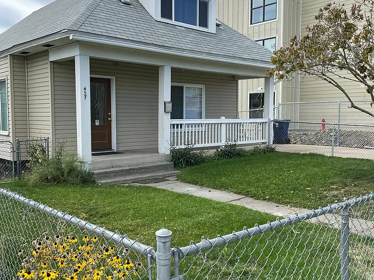 437 W Sinto Ave — Photo 2