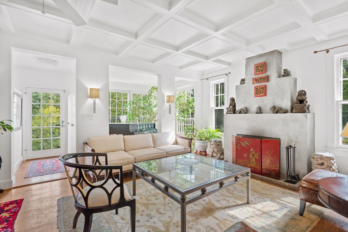 next background image