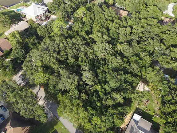 3rd image of 16300 N Shore Dr