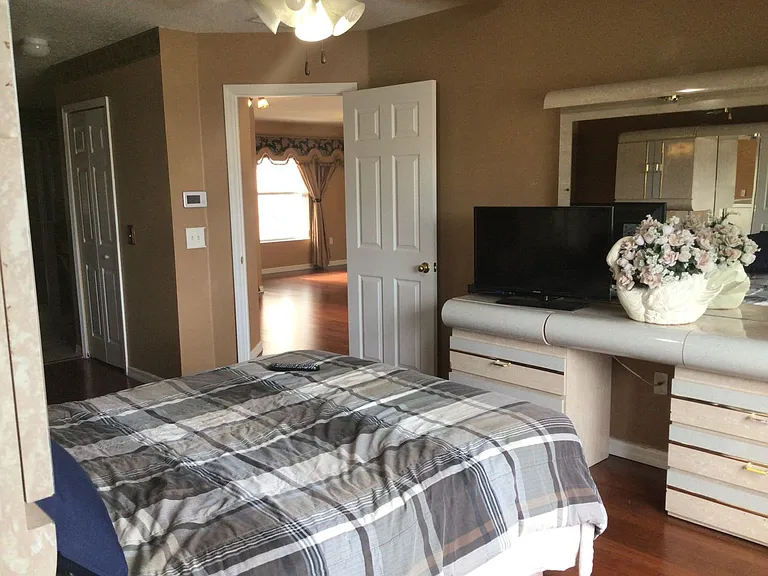 410 Bloomfield Dr — Photo 17