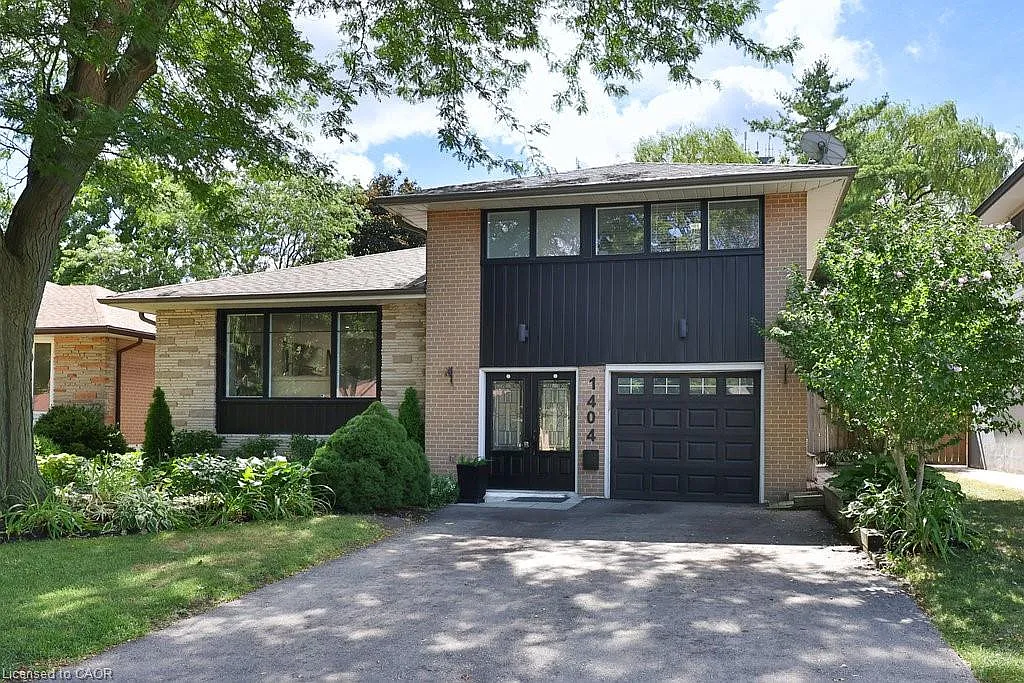 1404 Lewisham Dr photo 1