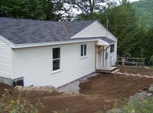 37 Oakdale Rd, Bradford, NH 03221