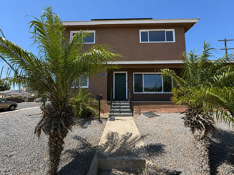 3644 T St — Photo 3