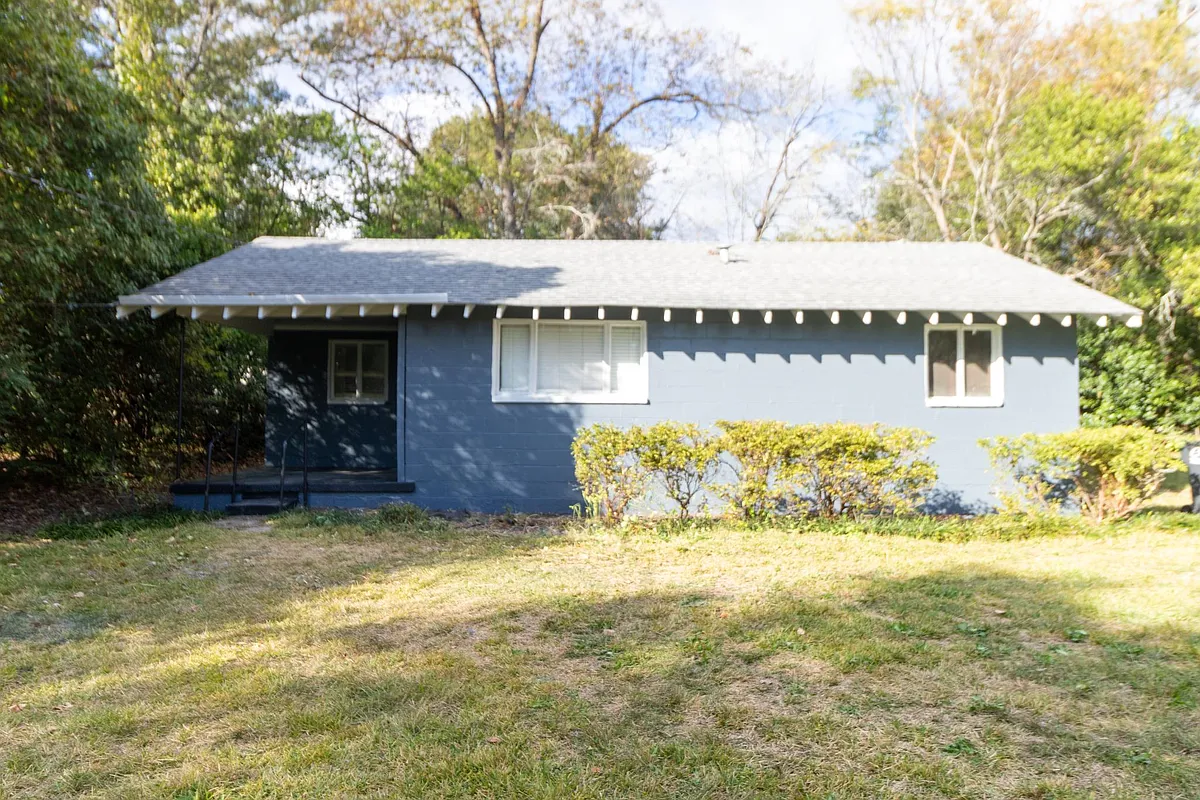 Building Photo - 2717 Cherokee Ave