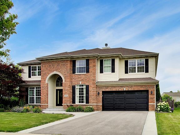 2nd image of 18768 Highfield Dr W