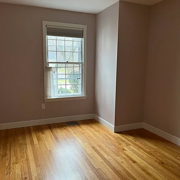 12 Lois Ln #12 — Photo 14